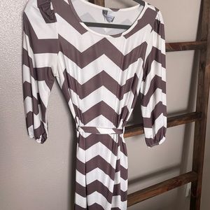 Fashionomics chevron tan/cream dress.